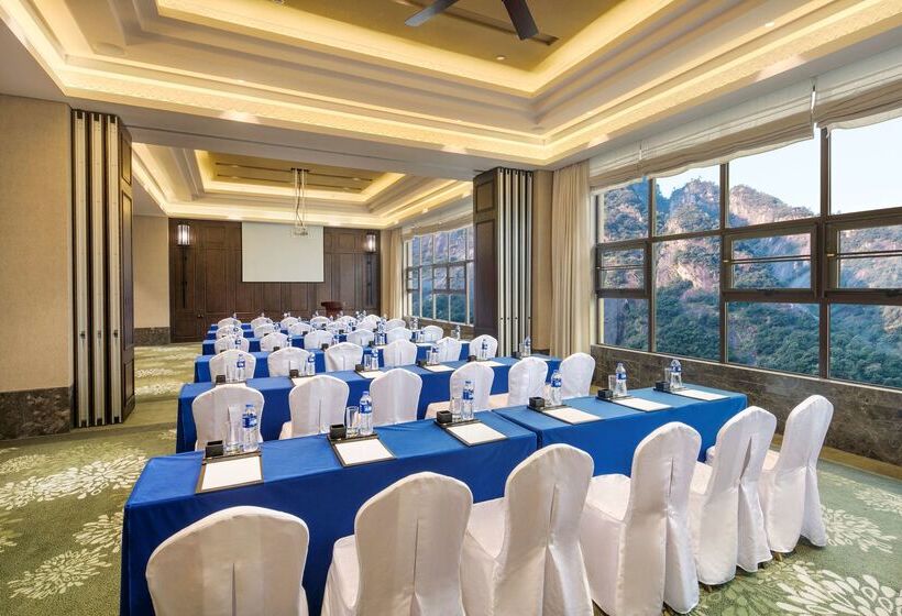 בית מלון כפרי Hilton Sanqingshan Resort