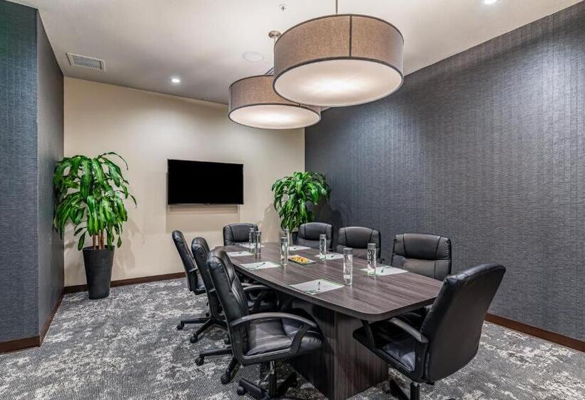 Holiday Inn Hotel & Suites Silicon Valley – Milpitas, An Ihg