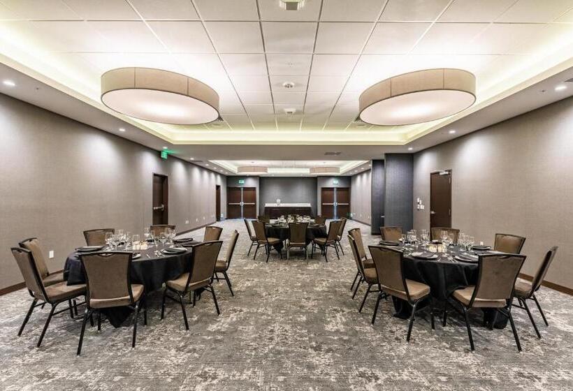 Holiday Inn Hotel & Suites Silicon Valley – Milpitas, An Ihg