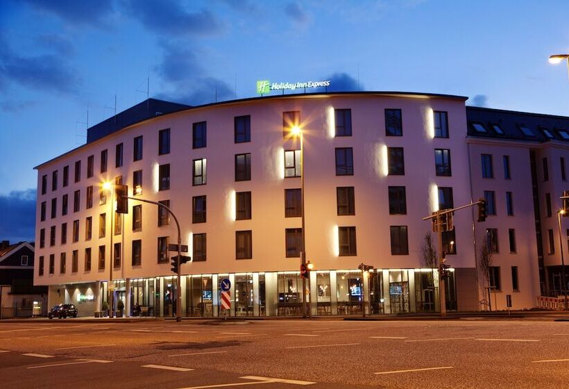 هتل Holiday Inn Express   Siegen, An Ihg