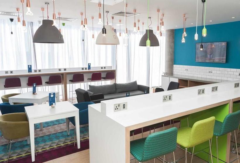 בית מלון כפרי Holiday Inn Express Aberdeen Airport, An Ihg