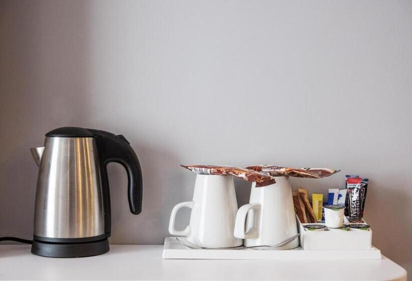 Отель Holiday Inn Express Stockport, An Ihg