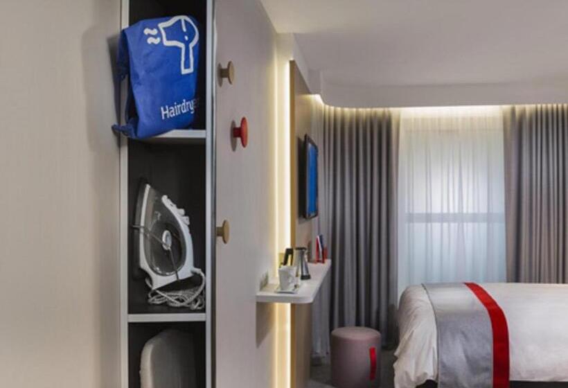 Отель Holiday Inn Express Stockport, An Ihg