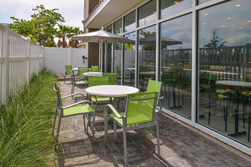 호텔 Holiday Inn Express & Suites St. Petersburg Madeira Beach, An Ihg