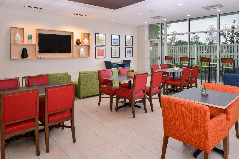 فندق Holiday Inn Express & Suites   St. Petersburg   Madeira Beach, An Ihg