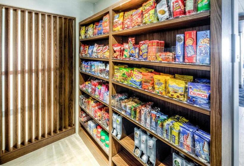 فندق Holiday Inn Express & Suites Cleveland/westlake, An Ihg