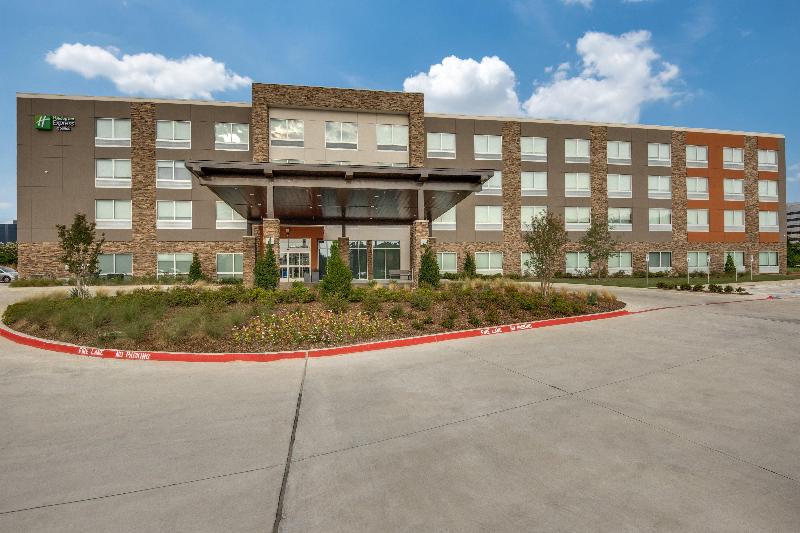 Отель Holiday Inn Express & Suites Dallas North Addison, An Ihg