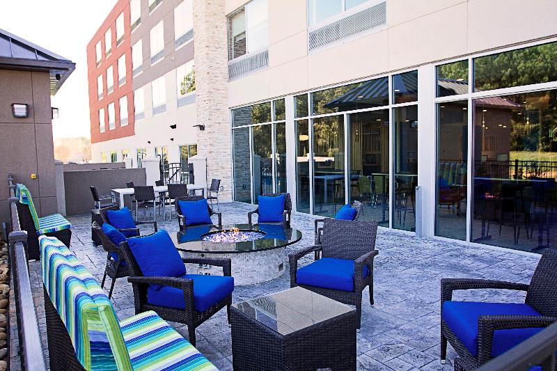 בית מלון כפרי Holiday Inn Express & Suites Greenwood Mall, An Ihg