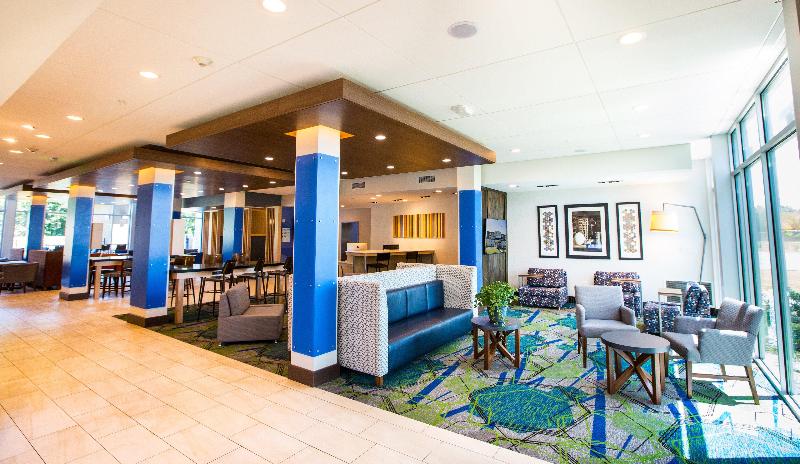 בית מלון כפרי Holiday Inn Express & Suites Greenwood Mall, An Ihg