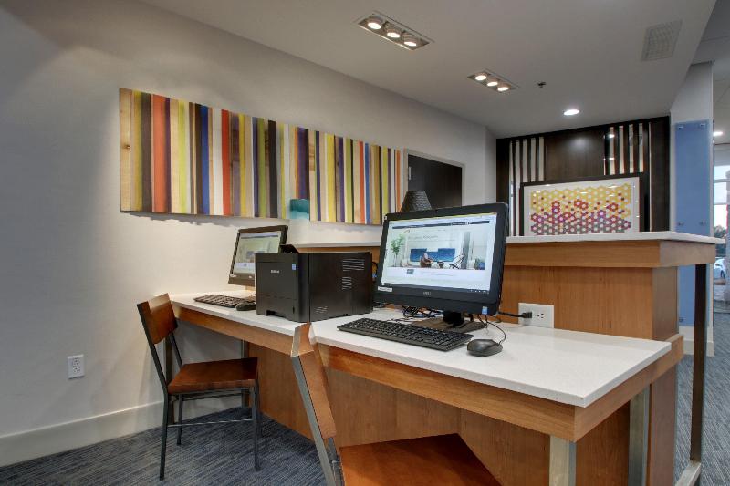 فندق Holiday Inn Express & Suites   Mount Vernon, An Ihg