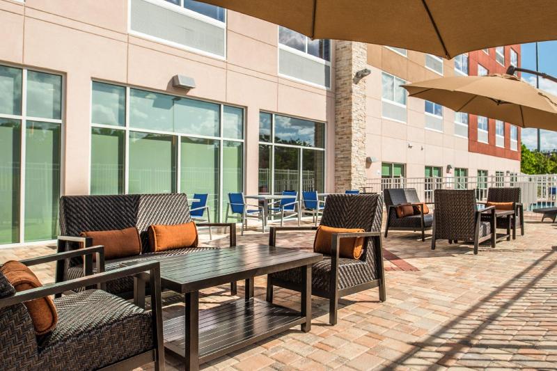 فندق Holiday Inn Express & Suites   Tampa North   Wesley Chapel, An Ihg
