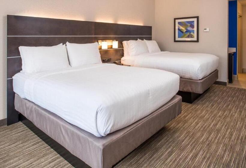 فندق Holiday Inn Express & Suites   Tampa North   Wesley Chapel, An Ihg
