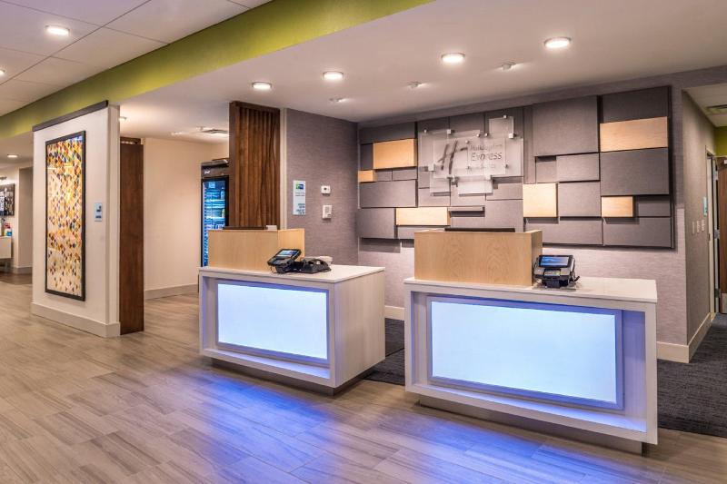 فندق Holiday Inn Express & Suites   Tampa North   Wesley Chapel, An Ihg