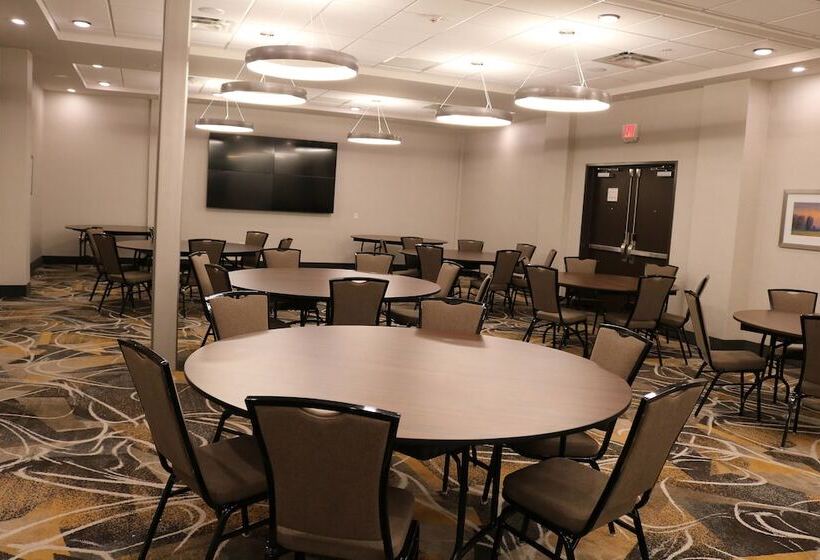 Отель Holiday Inn Jonesboro, An Ihg