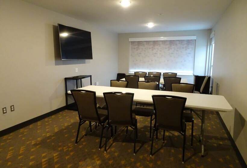 Отель Holiday Inn Jonesboro, An Ihg