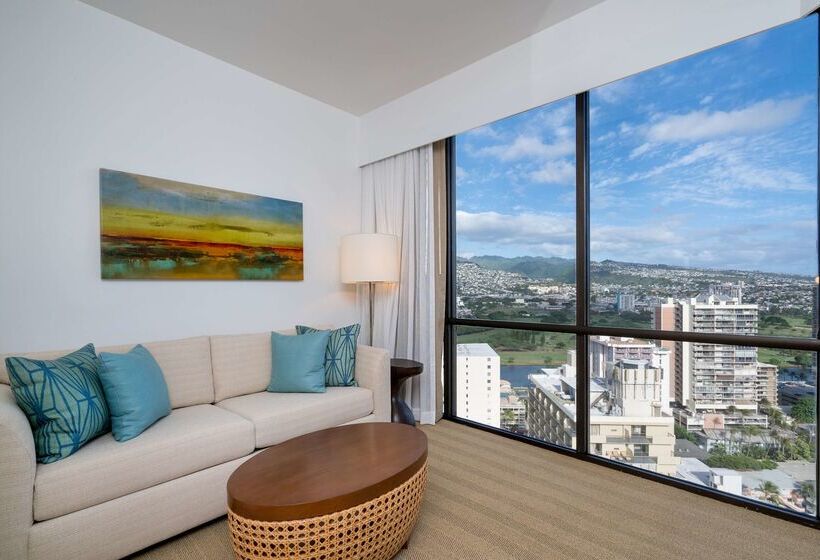 Отель Hyatt Centric Waikiki Beach