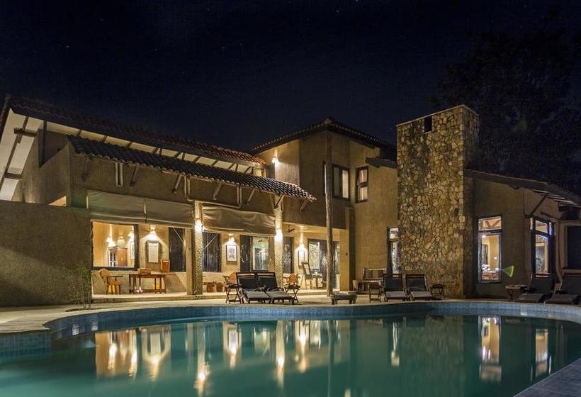 בית מלון כפרי Kings Lodge