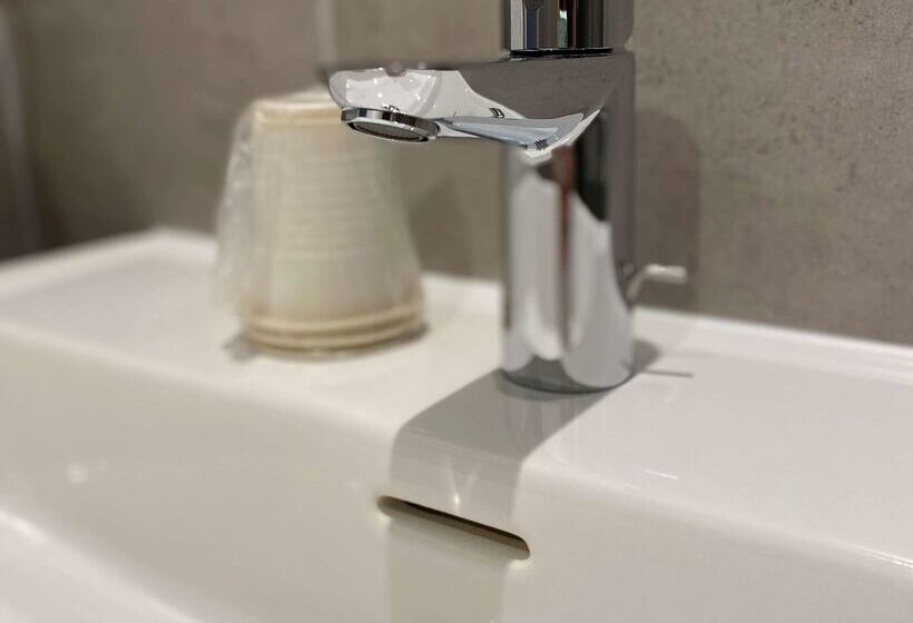 فندق Kyriad Direct Orleans   La Chapelle St Mesmin