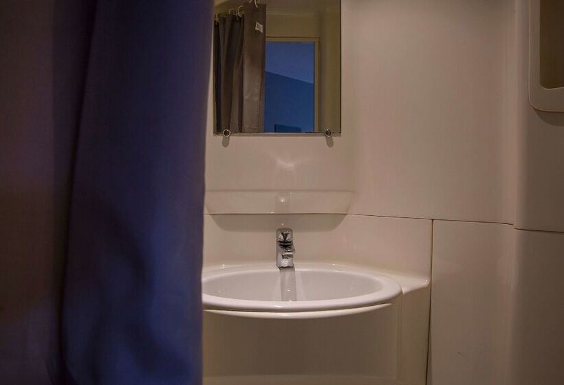 فندق Kyriad Direct Orleans   La Chapelle St Mesmin