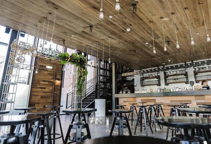 La Ville Hotel & Suites City Walk Dubai, Autograph Collection