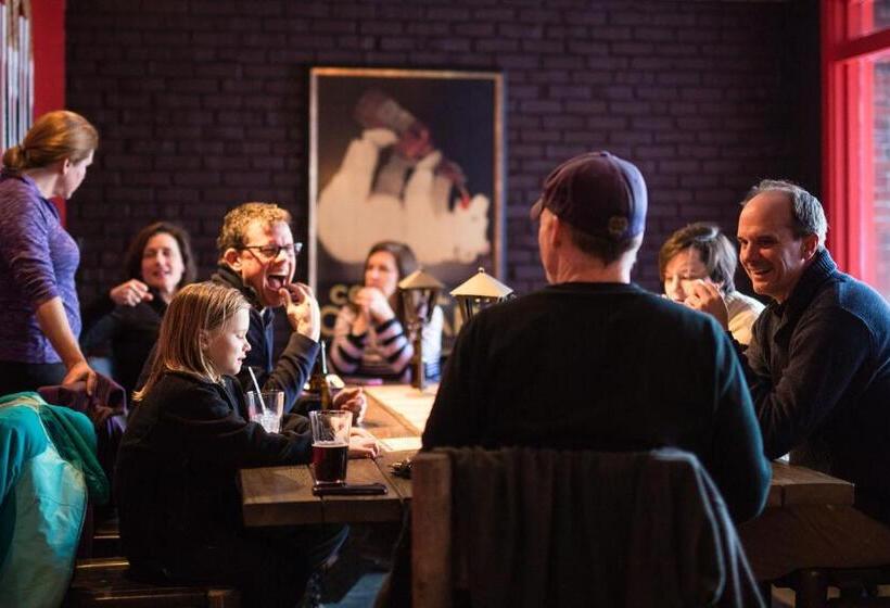 فندق Lake House At High Peaks Resort