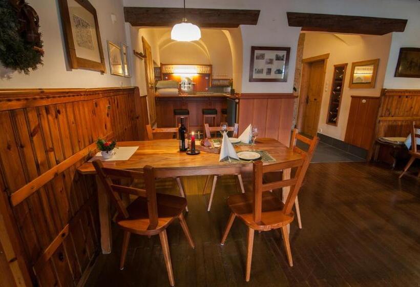 فندق Landgasthof Kirchenwirt