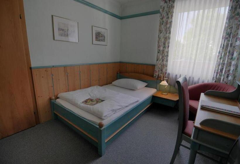 فندق Landgasthof Kirchenwirt