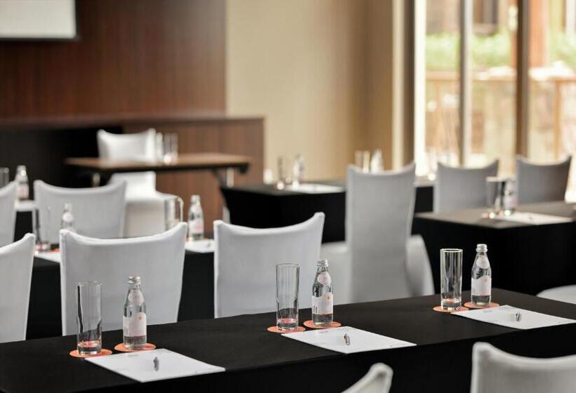 Отель Lapita, Dubai Parks And Resorts, Autograph Collection