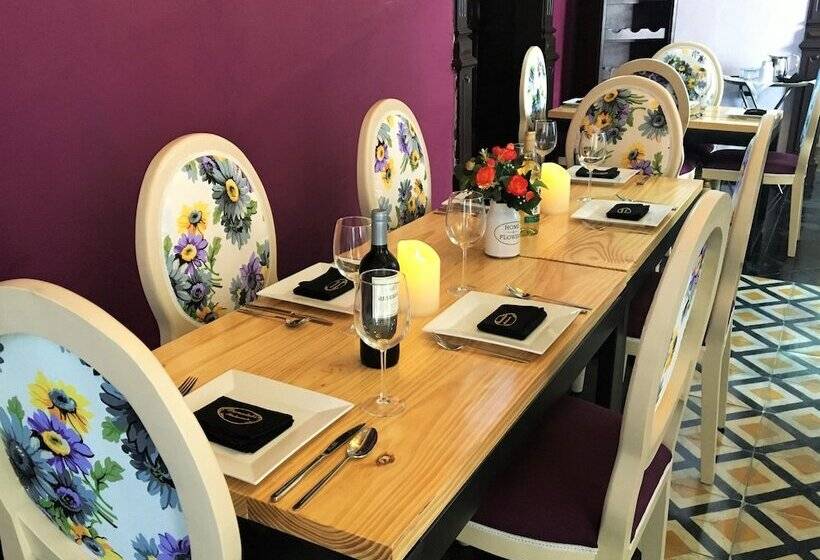 Отель Lavanda Cas Merida