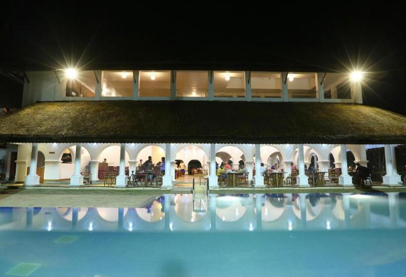 בית מלון כפרי Le Pondy