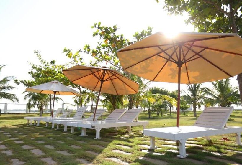 בית מלון כפרי Le Pondy