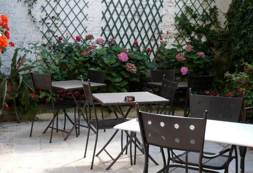 בית מלון כפרי Le Relais Vauban