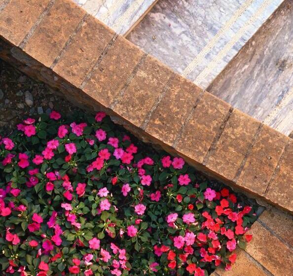 هتل Le Ville Relais