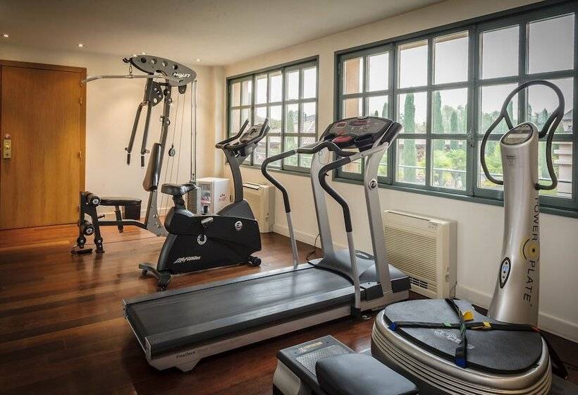 בית מלון כפרי Les Saules Parc & Spa   Teritoria