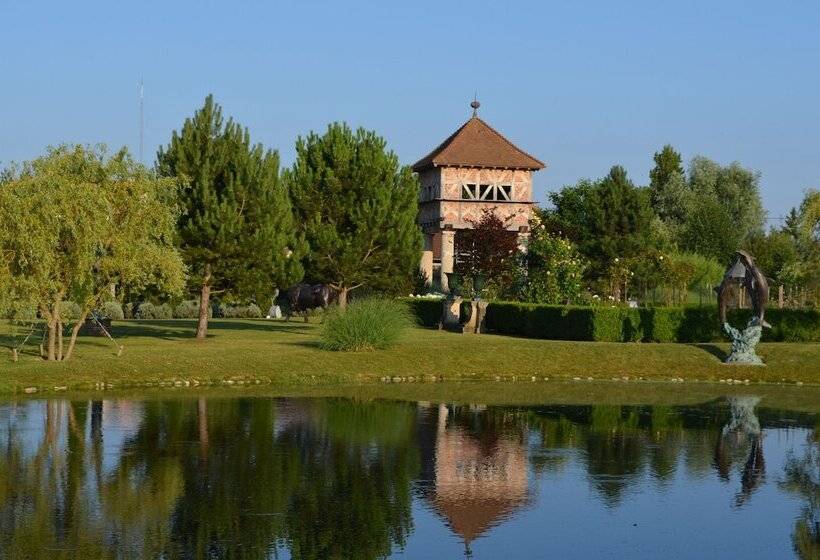 בית מלון כפרי Les Saules Parc & Spa   Teritoria