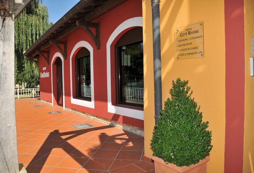 בית מלון כפרי Les Saules Parc & Spa   Teritoria