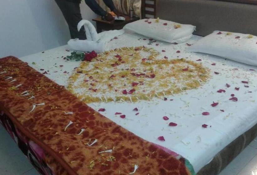 酒店 Maharaja Residency