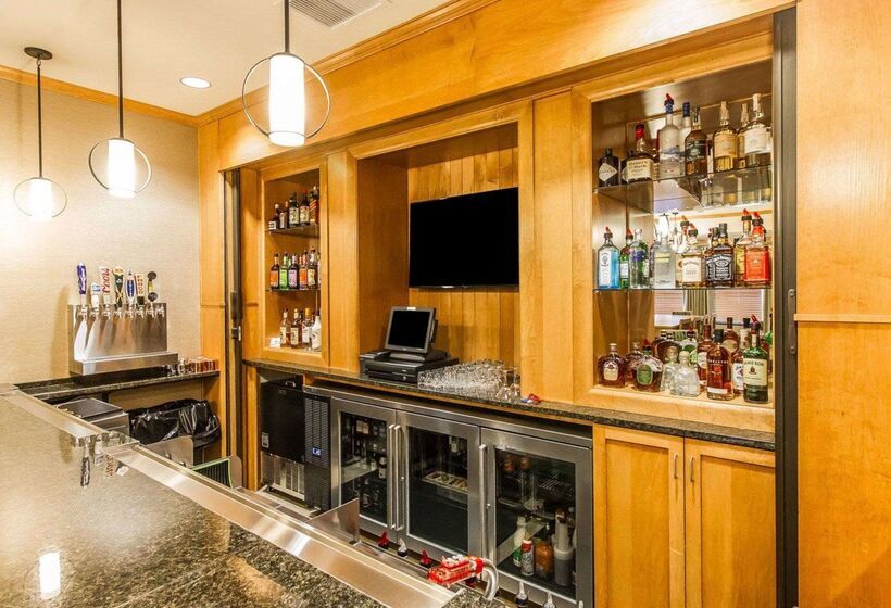 فندق Mainstay Suites Stanley