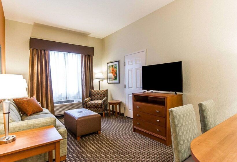 فندق Mainstay Suites Stanley