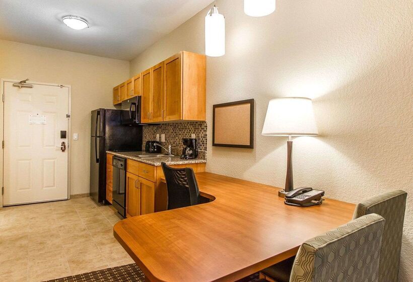 فندق Mainstay Suites Stanley