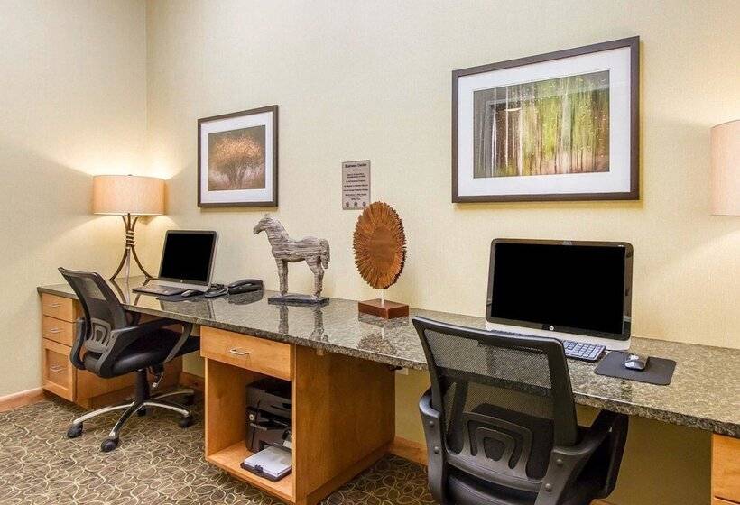 فندق Mainstay Suites Stanley