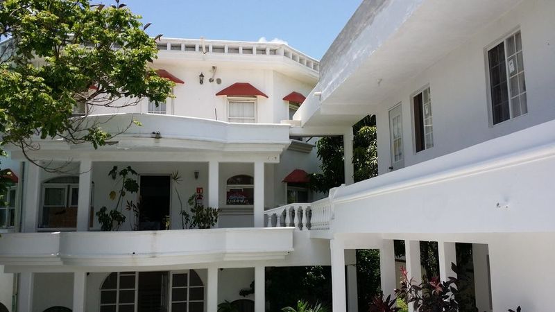 בית מלון כפרי Mansion Giahn Bed & Breakfast