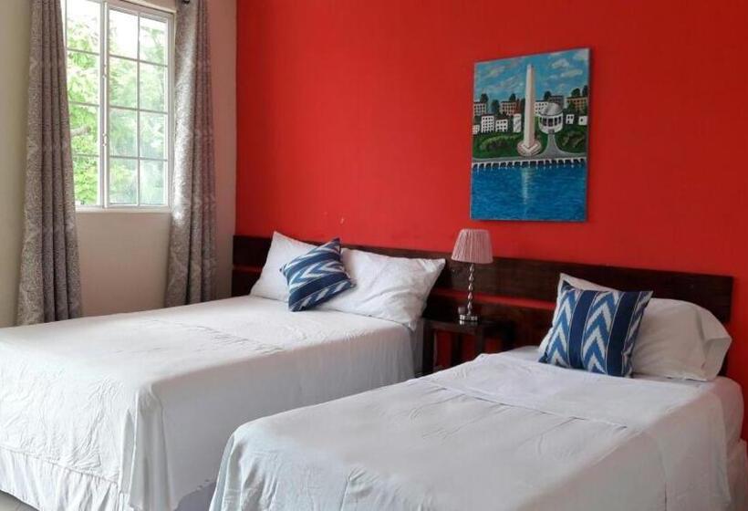 בית מלון כפרי Mansion Giahn Bed & Breakfast