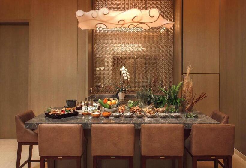 هتل Movenpick Resort & Spa Jimbaran Bali