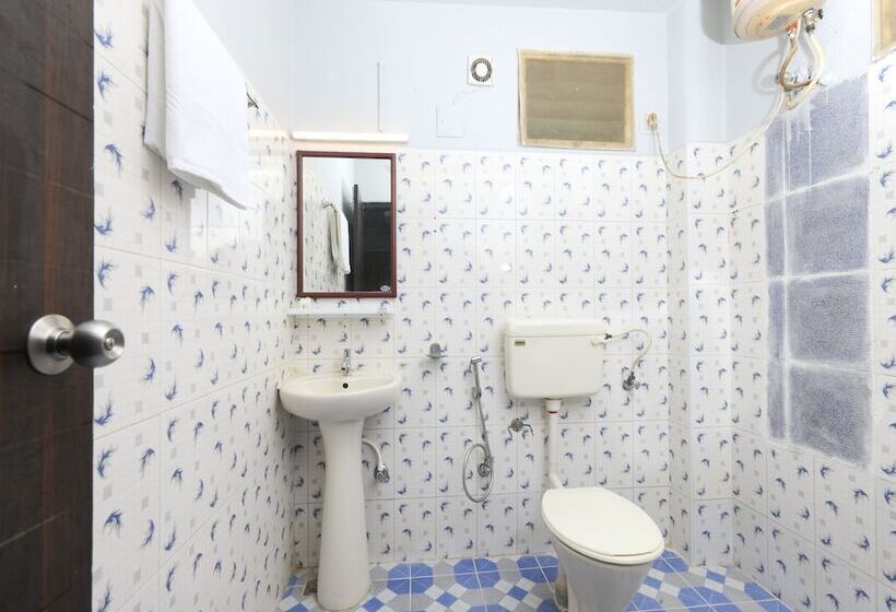 Отель Nakshatra Serviced Apartments-bawa Road