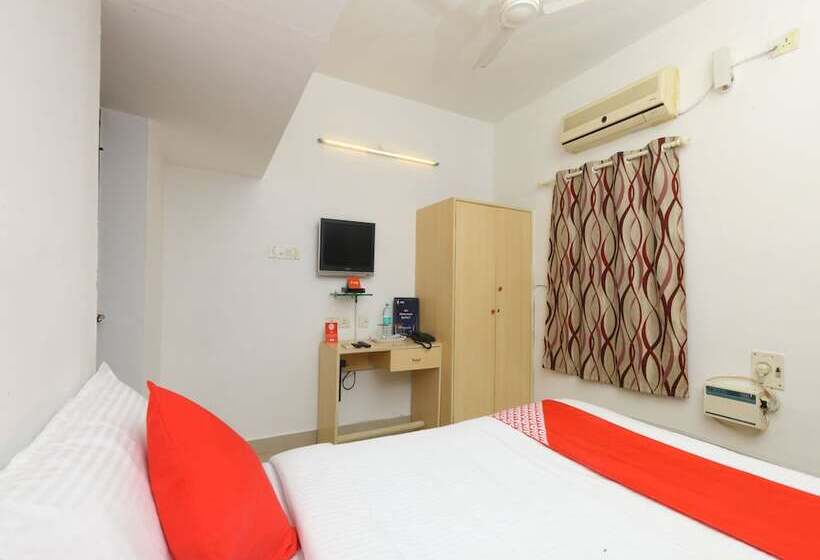 Отель Nakshatra Serviced Apartments-bawa Road