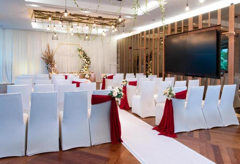Hotel Olive Tree