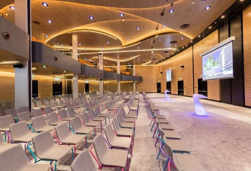 هتل Park Inn By Radisson Amsterdam City West