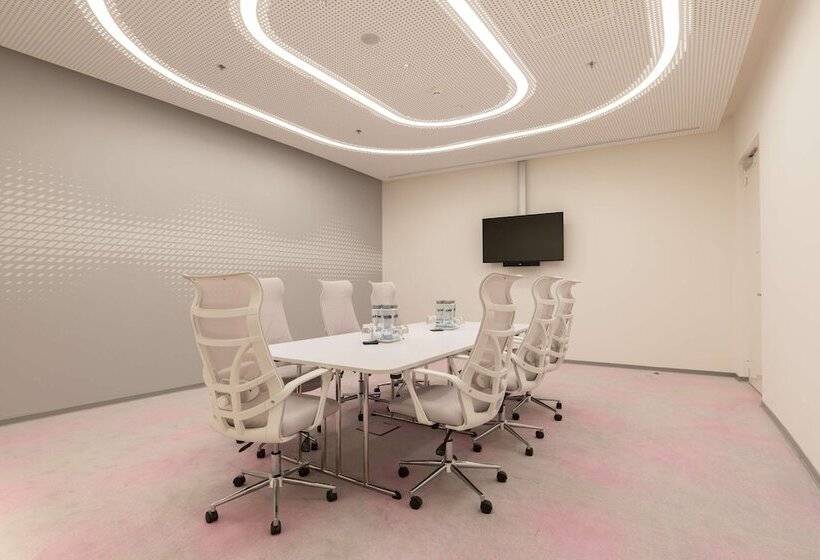 هتل Park Inn By Radisson Amsterdam City West