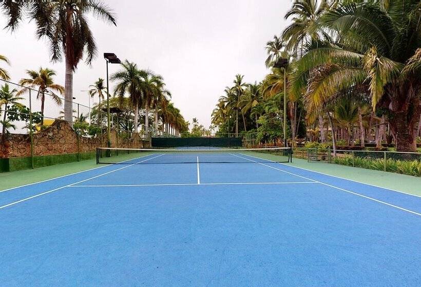 בית מלון כפרי Park Royal Homestay Los Tules